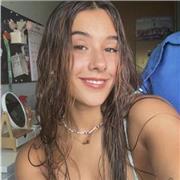 Estudiante de universidad. Mis asignaturas favoritas son economía y matemáticas, actualmente me encuentro estudiando el C1 inglés.